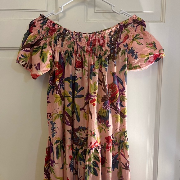 Guadalupe Momposina Raven Peach Dress off-the-shoulder - Picture 7 of 16